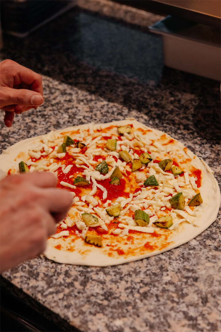 pizzeria lungomare rimini gatto nero 12
