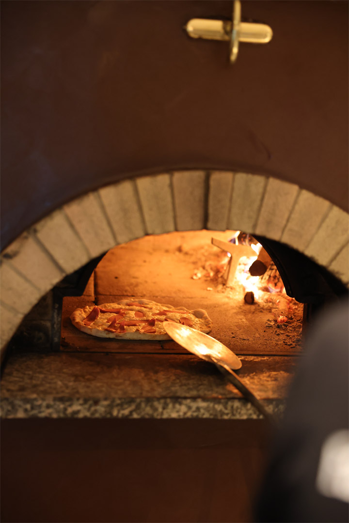 pizzeria lungomare rimini gatto nero 3